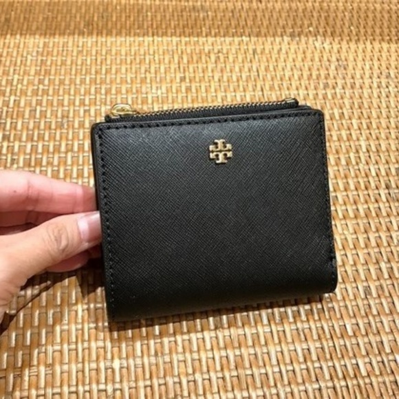 Tory Burch Emerson Mini Wallet - Picture 1 of 8